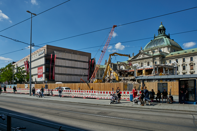 16.07.2019 - Abriss-und-Neubau-des-Hotel-Königshof-in-München