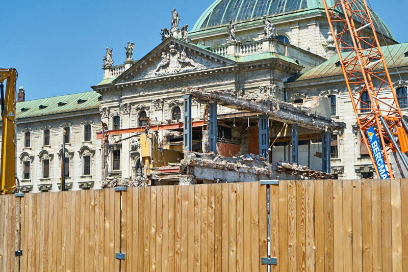 24.07.2019 - Aufräumungsarbeiten am Königshof München