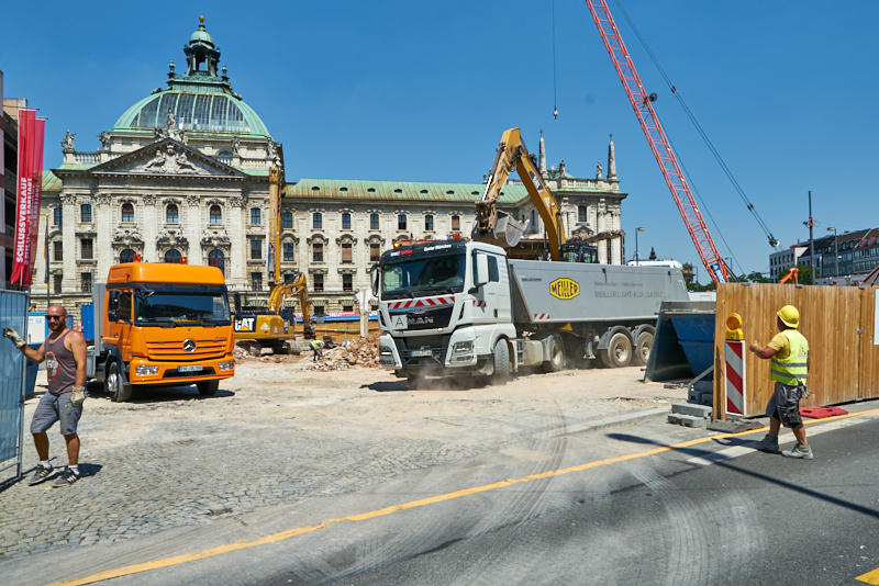 24.07.2019 - Aufräumungsarbeiten am Königshof München