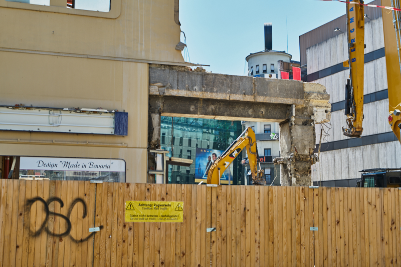 24.07.2019 - Aufräumungsarbeiten am Königshof München