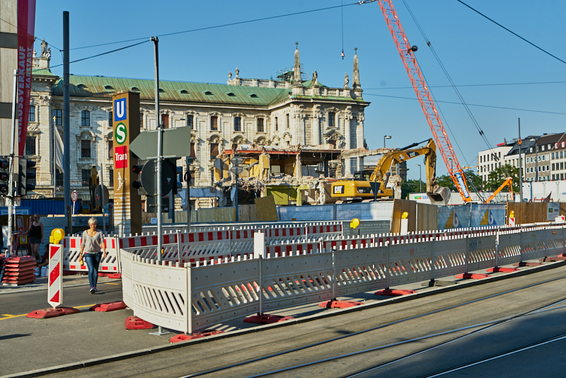 24.07.2019 - Aufräumungsarbeiten am Königshof München