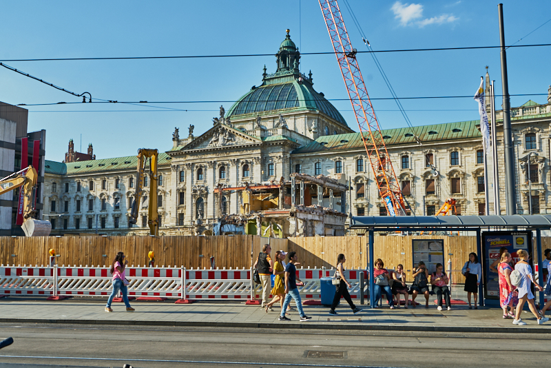 24.07.2019 - Aufräumungsarbeiten am Königshof München