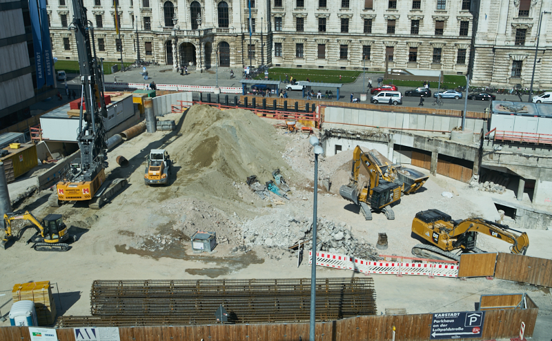 19.09.2019 - Abriss und Neubau des Hotel Königshof in München