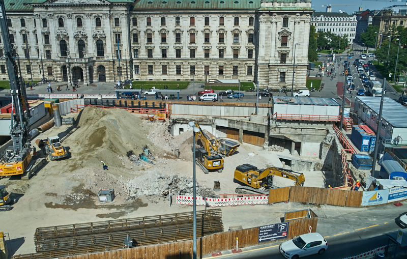19.09.2019 - Abriss und Neubau des Hotel Königshof in München