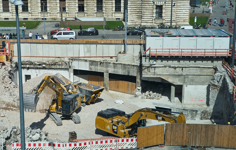 19.09.2019 - Abriss und Neubau des Hotel Königshof in München