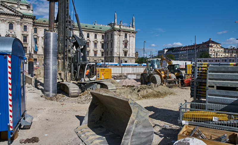 19.09.2019 - Abriss und Neubau des Hotel Königshof in München