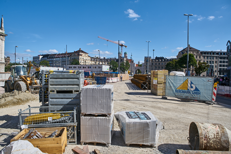 19.09.2019 - Abriss und Neubau des Hotel Königshof in München