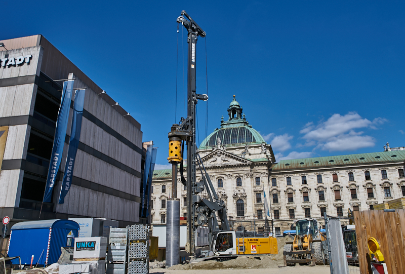19.09.2019 - Abriss und Neubau des Hotel Königshof in München