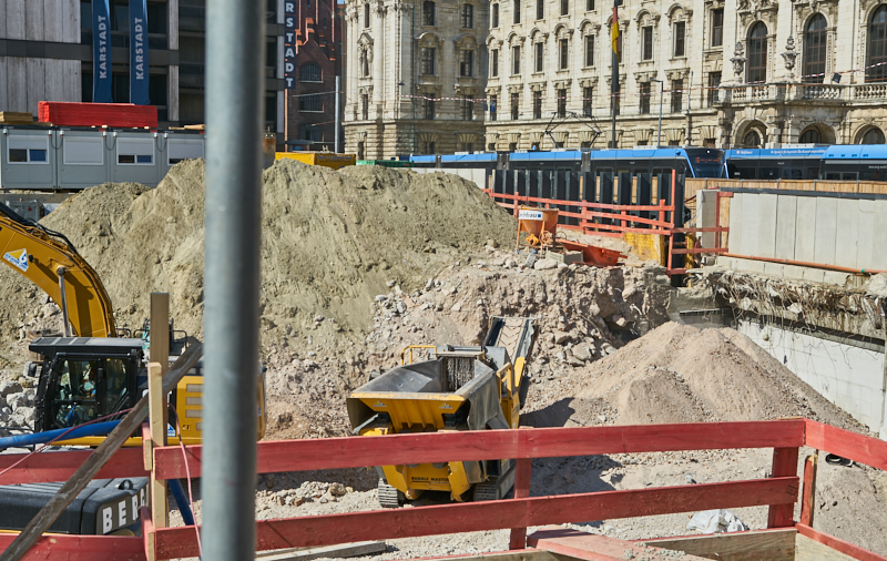 19.09.2019 - Abriss und Neubau des Hotel Königshof in München