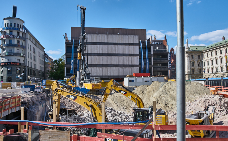19.09.2019 - Abriss und Neubau des Hotel Königshof in München