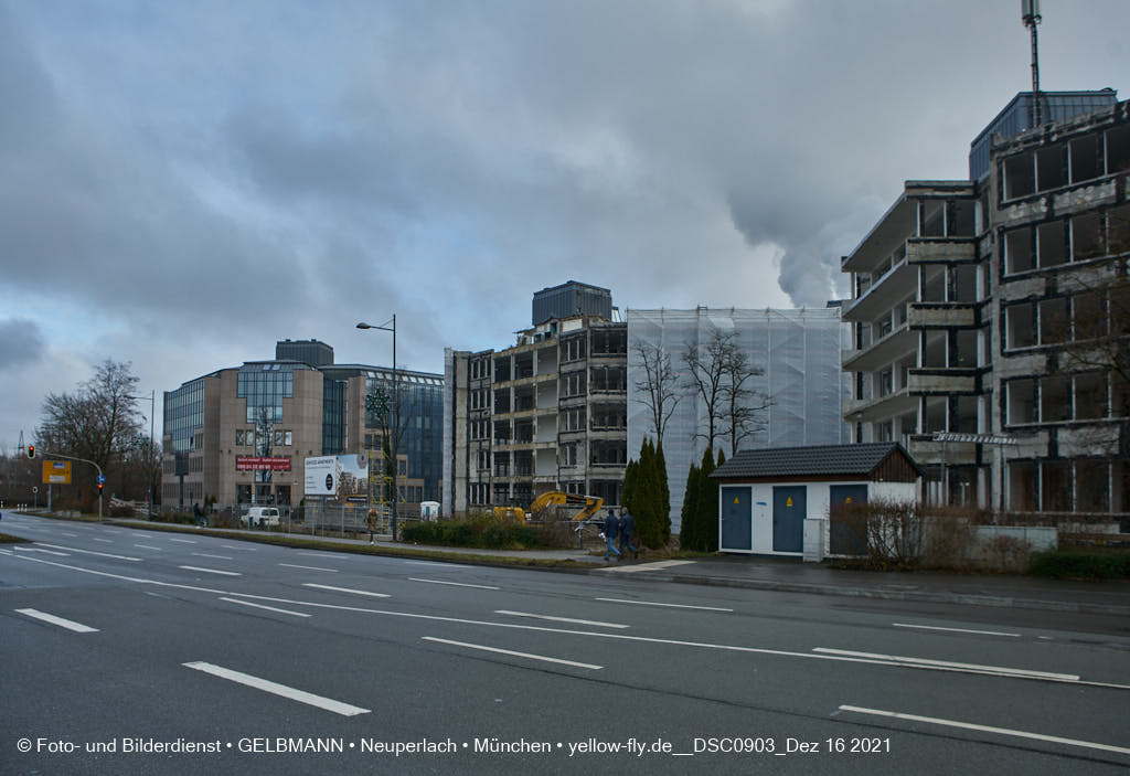 16.12.2021 - Oktavian und Feringastrasse in Unterföhring