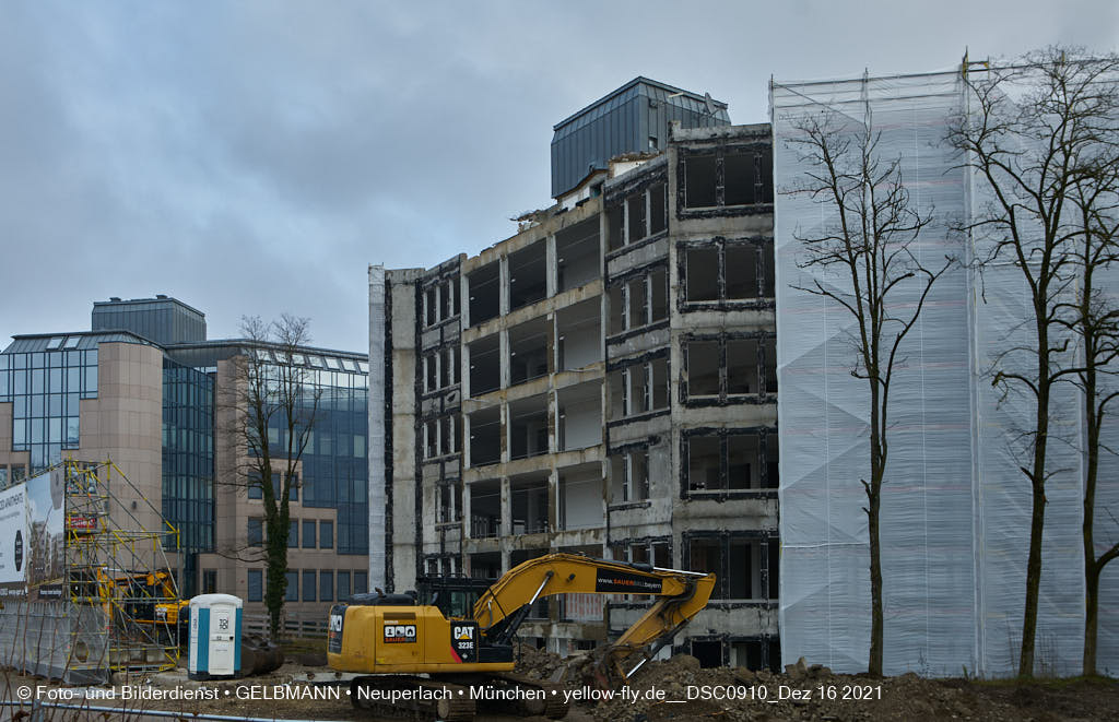 16.12.2021 - Oktavian und Feringastrasse in Unterföhring