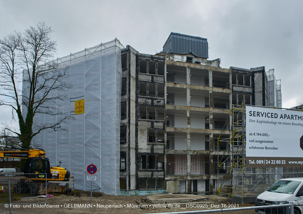 16.12.2021 - Oktavian und Feringastrasse in Unterföhring
