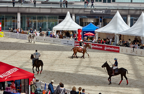 22.04.2018 - OTTO - The Polo Sand Arena mit Ottosport im Flughafen München