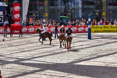 22.04.2018 - OTTO - The Polo Sand Arena mit Ottosport im Flughafen München