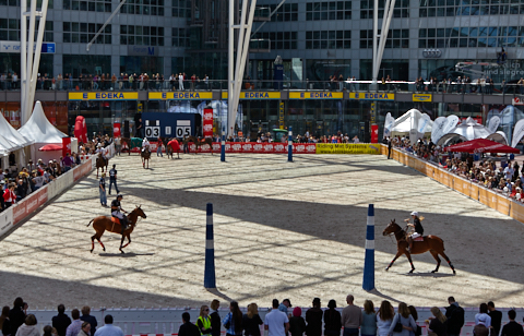 22.04.2018 - OTTO - The Polo Sand Arena mit Ottosport im Flughafen München