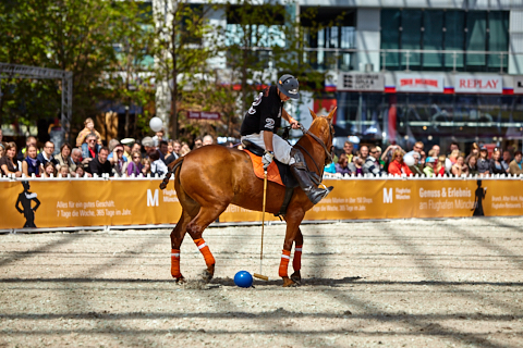 22.04.2018 - OTTO - The Polo Sand Arena mit Ottosport im Flughafen München