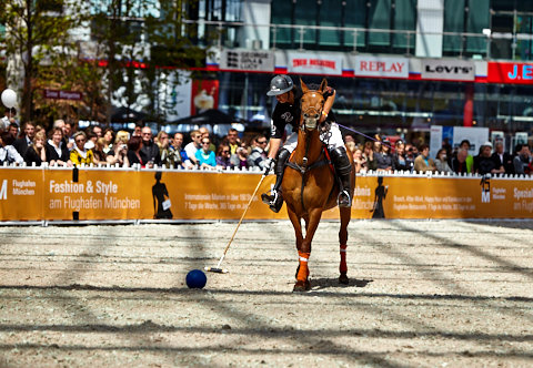 22.04.2018 - OTTO - The Polo Sand Arena mit Ottosport im Flughafen München