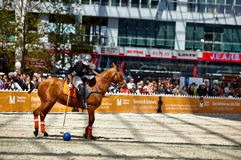 22.04.2018 - OTTO - The Polo Sand Arena mit Ottosport im Flughafen München