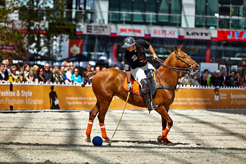 22.04.2018 - OTTO - The Polo Sand Arena mit Ottosport im Flughafen München