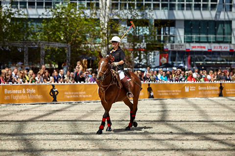 22.04.2018 - OTTO - The Polo Sand Arena mit Ottosport im Flughafen München