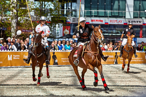 22.04.2018 - OTTO - The Polo Sand Arena mit Ottosport im Flughafen München