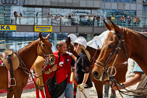 22.04.2018 - OTTO - The Polo Sand Arena mit Ottosport im Flughafen München