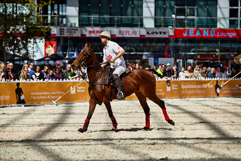 22.04.2018 - OTTO - The Polo Sand Arena mit Ottosport im Flughafen München