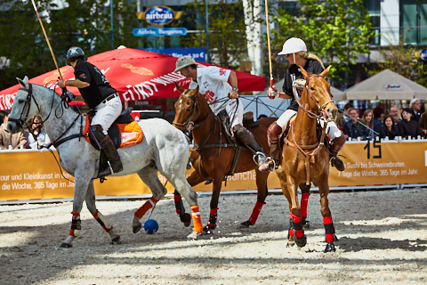 22.04.2018 - OTTO - The Polo Sand Arena mit Ottosport im Flughafen München