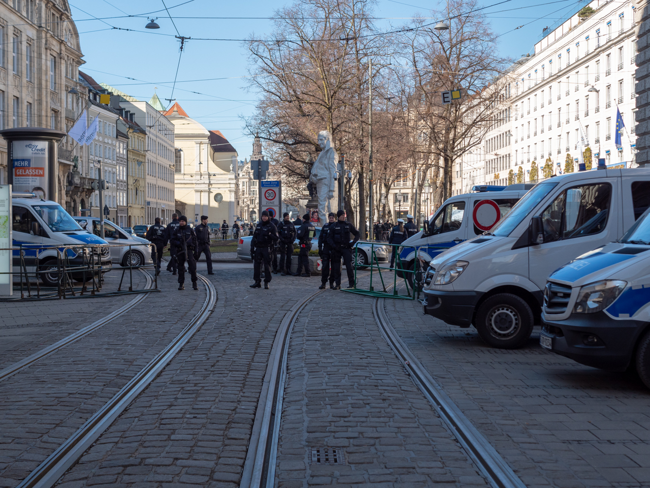 Sicherheitskonferenz München 2019 vor dem Bayerischen Hof.