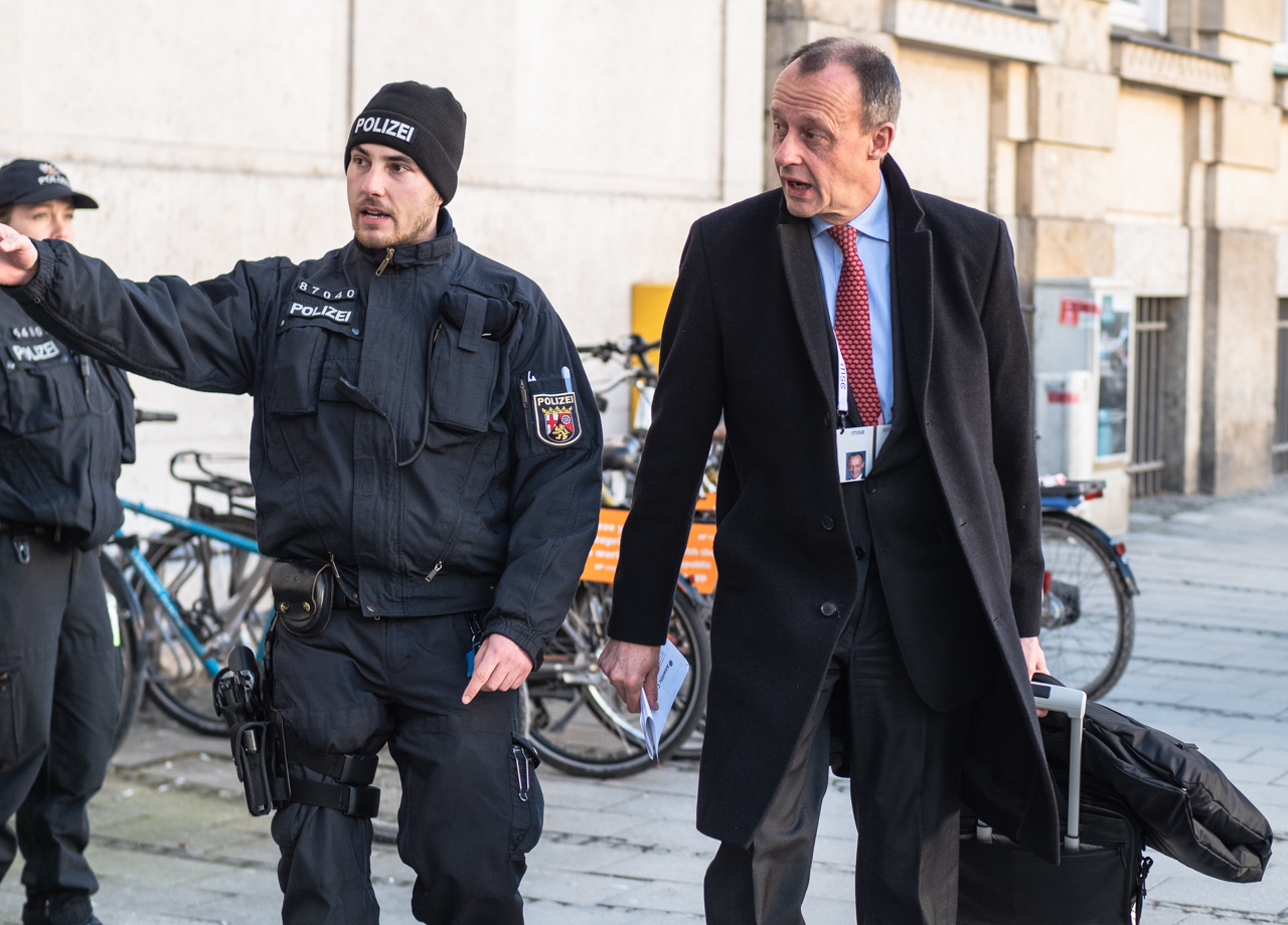 Sicherheitskonferenz München 2019 vor dem Bayerischen Hof.
