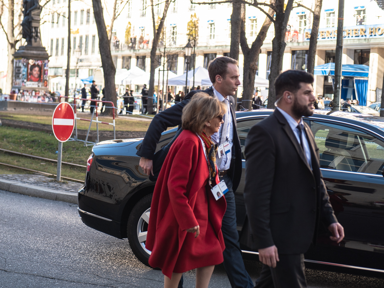 Sicherheitskonferenz München 2019 vor dem Bayerischen Hof.