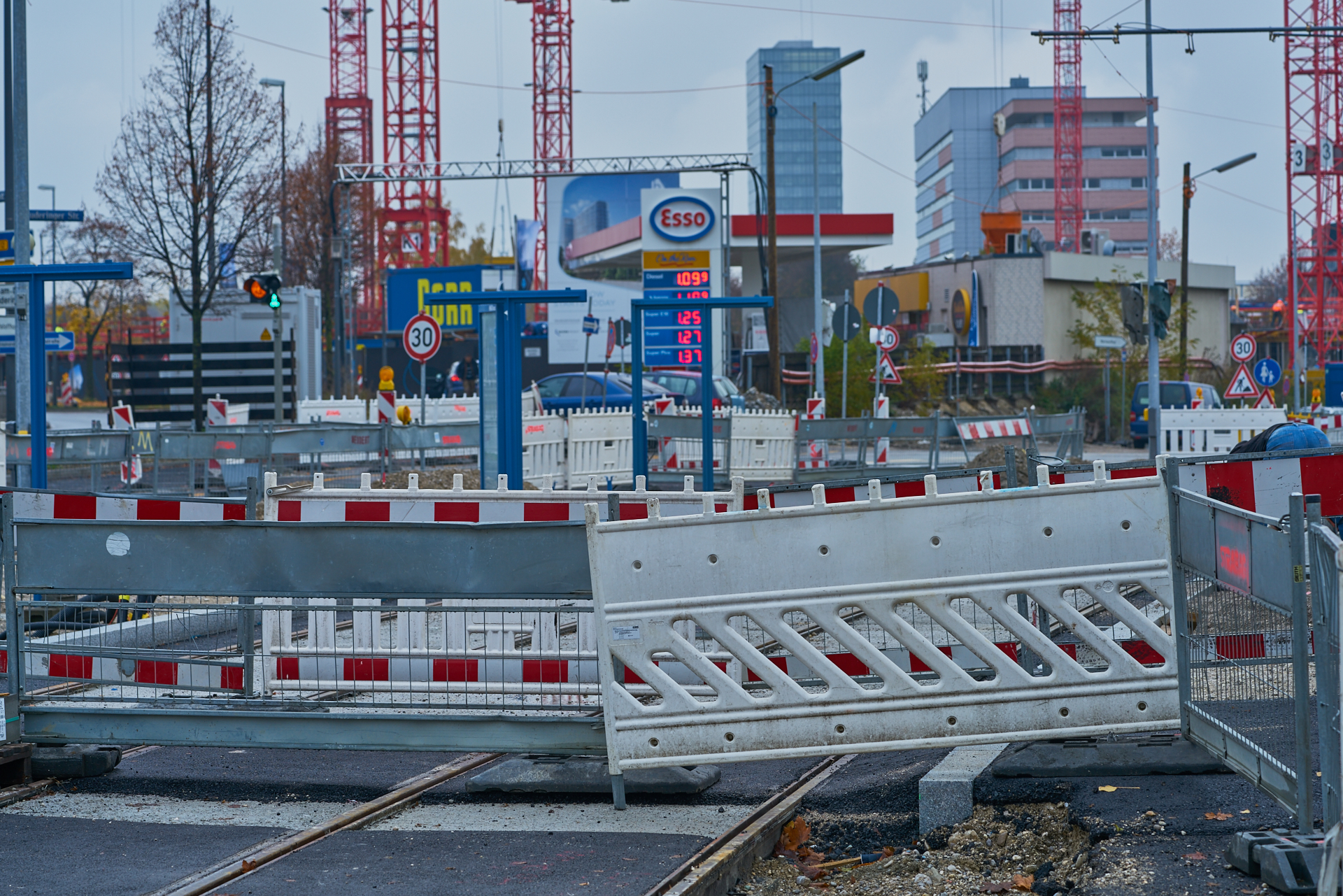 Stadtportal München Ost - Bogenhausener Tor, Vogelweideplatz, München.