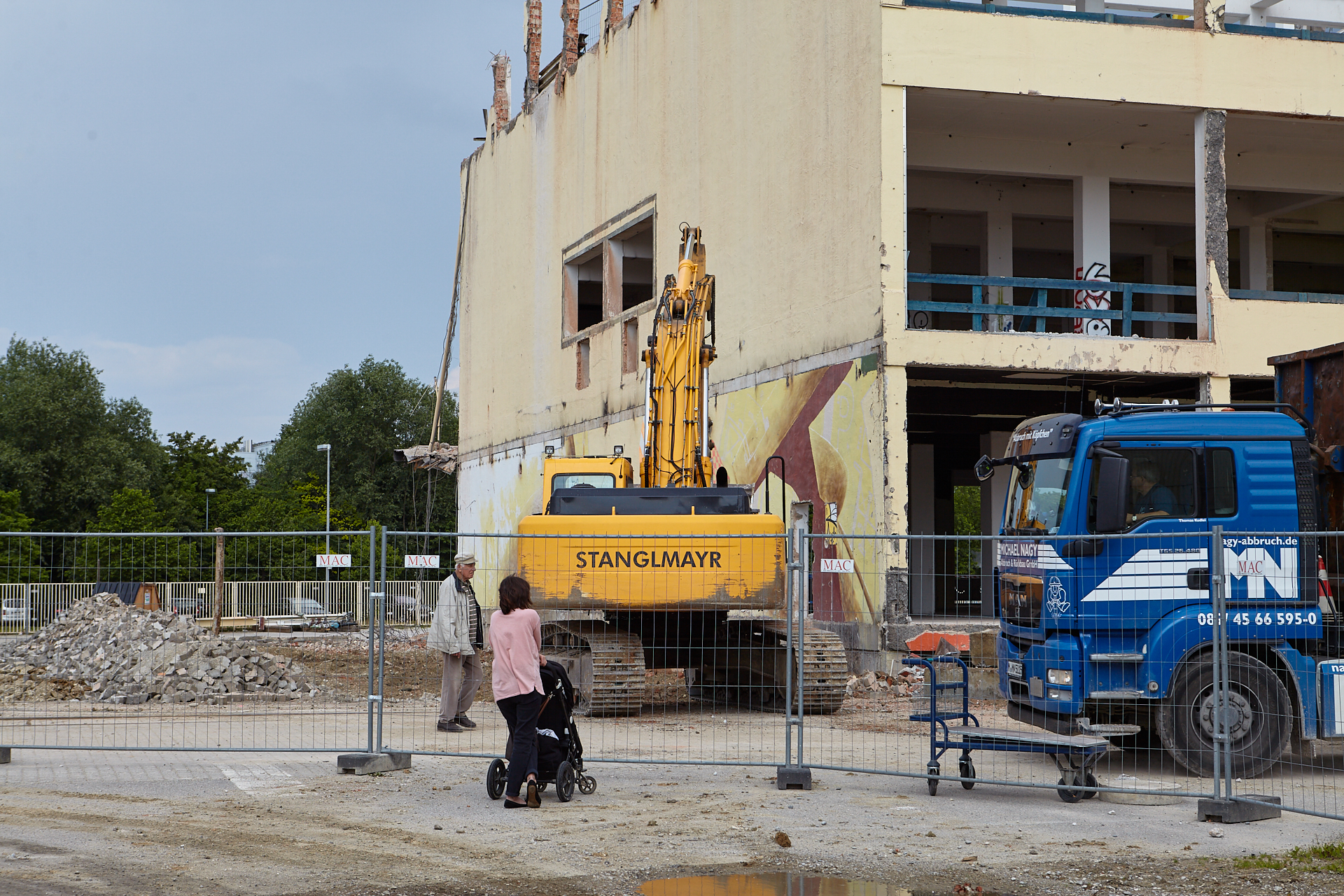 03.06.2014 - Baustelle in der Kultfabrik, dem zukünftgen WERKSVIERTEL MITTE