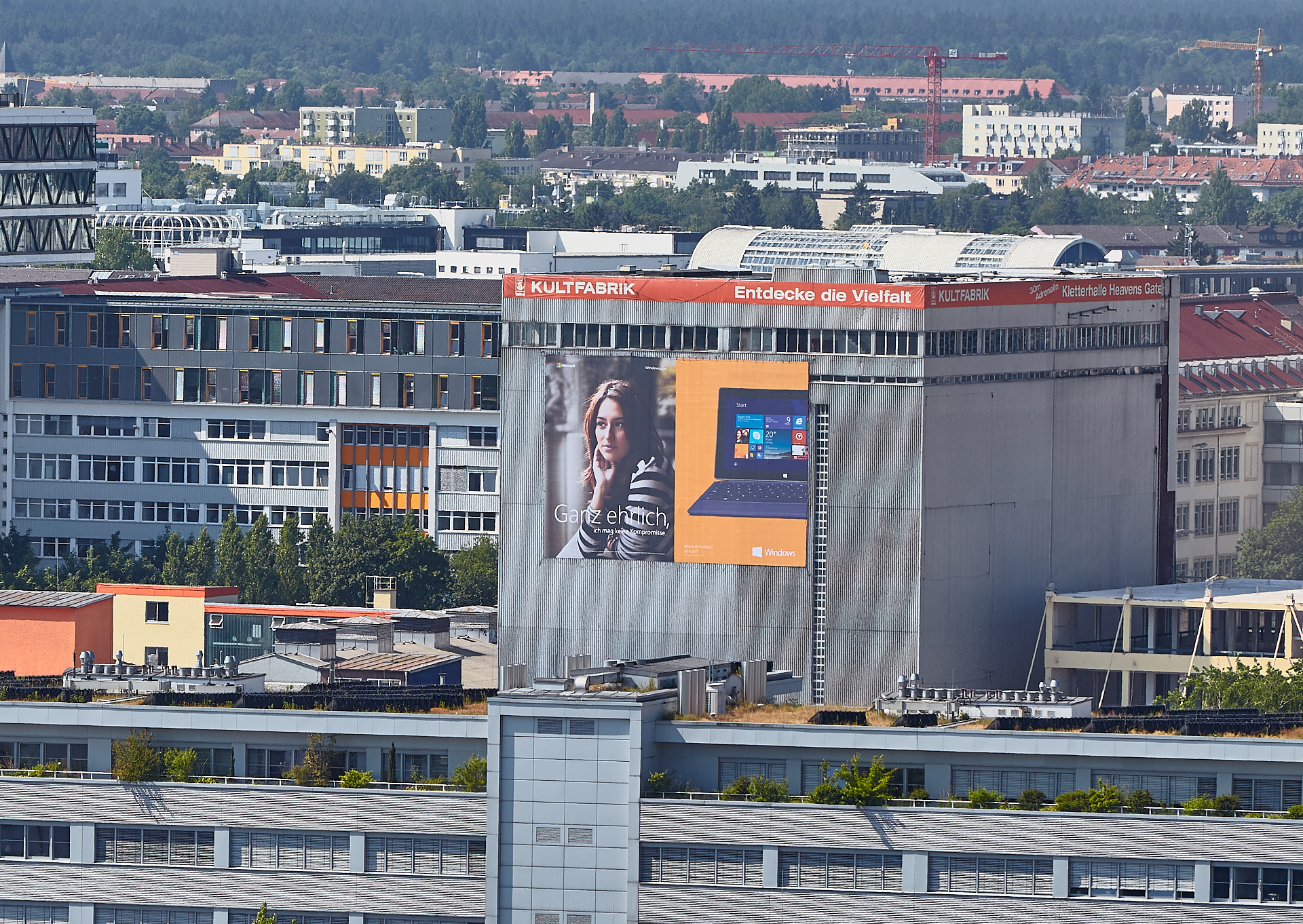18.06.2014 - Panoramablick auf den Ostbahnhof und dem Kunstpark-Ost