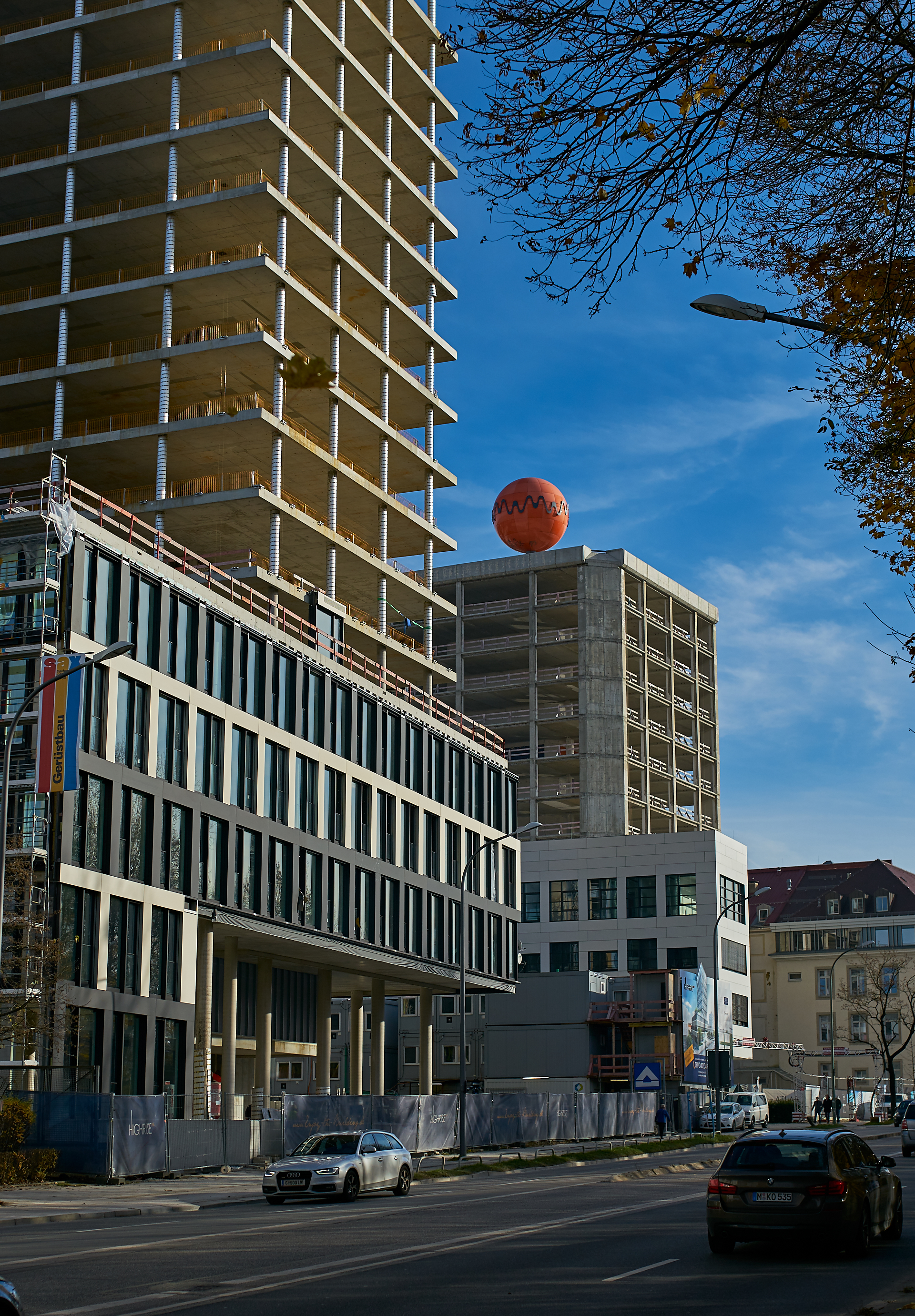 23.11.2016 - Beide Bürohochhäuser, der HIGHRISE und das ATLAS, befinden sich im Rohbau