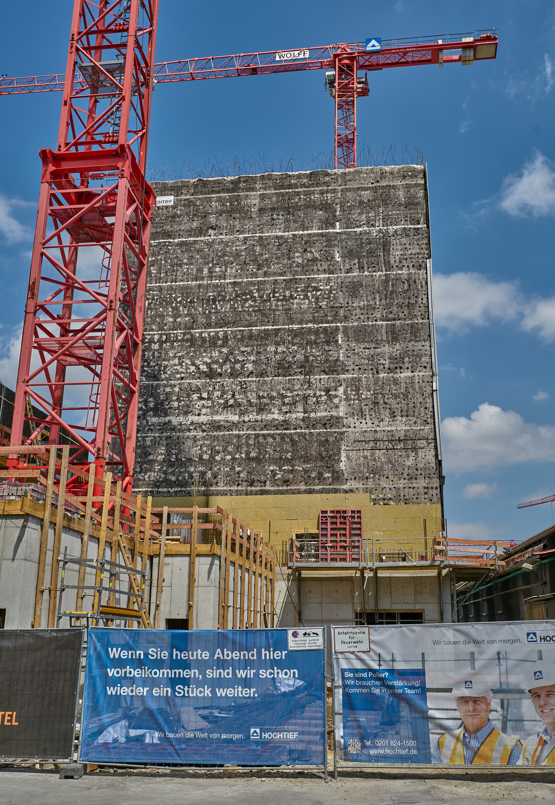 12.07.2018 - Das WERKSVIERTEL mit dem ATLAS-Gebäude im Aufbau